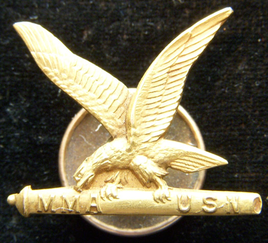 10 Karat Gold WWII United States Navy Master Machinist Academy Lapel ...