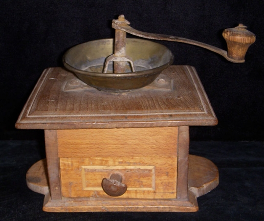 Antique spice clearance grinder