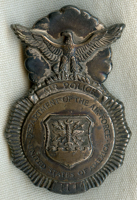 Scarce Early 1960's USAF Air Police Badge #'d F1144: Flying Tiger ...