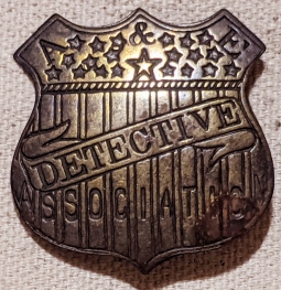 Great Old Ca 1900 A & E Detective Association Under - Lapel size Badge