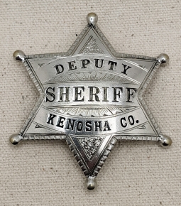 Beautiful Old 1880s Kenosha Co Wisconsin Deputy Sheriff 6 pt Ball Tip Star Badge