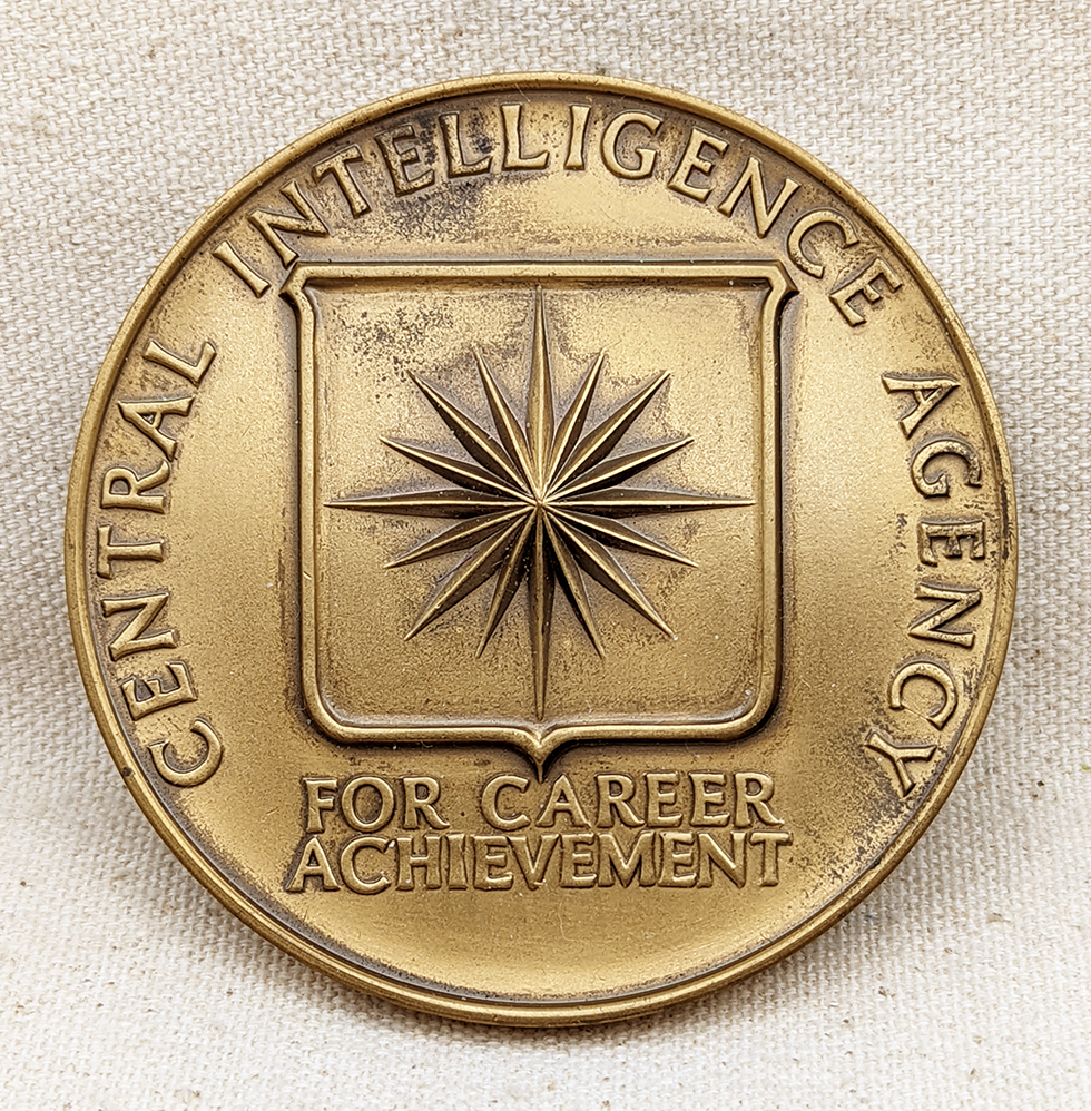 Rare Ca 1970s Cia Central Intelligence Agency Career Achievement Medal