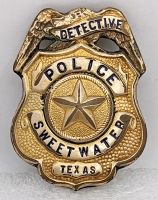 Wonderful 1930s Sweetwater TX Police Detective Badge in Gold Fill