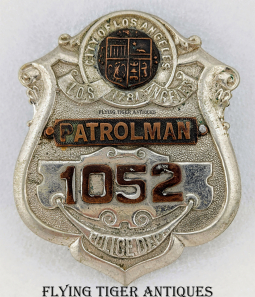 Beautiful ca 1913-1923 Series 4 Los Angeles CA Police Patrolman Badge #1052