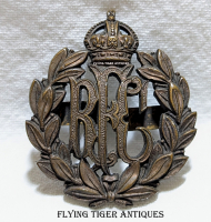 Beautiful ca 1916 - 1917 RFC Royal Flying Corps Officer's Hat Badge in Heavy Bronze by J&Co