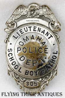 Rare 1930s Omaha NE School Boy Patrol Lieutenant Badge # 305