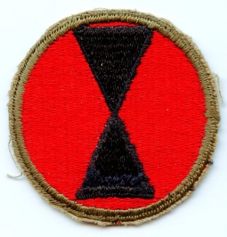 WWII US Army 7th Infantry Division (Hourglass) Shoulder Patch with Border