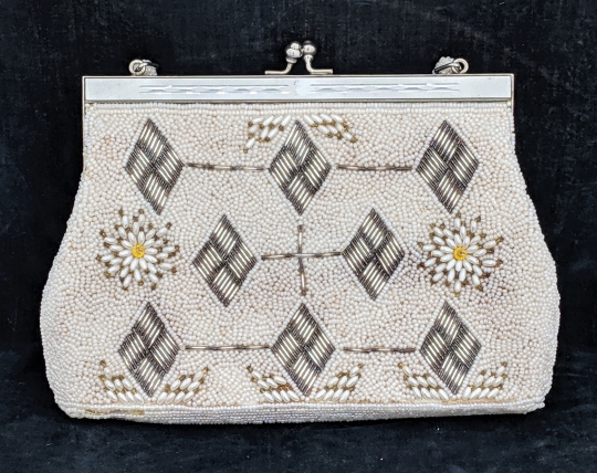 62) Borsetta in argento, oro, diamanti e perle naturali Buccellati 1930  circa | Inspirational bags, Art deco jewelry, Vintage purses