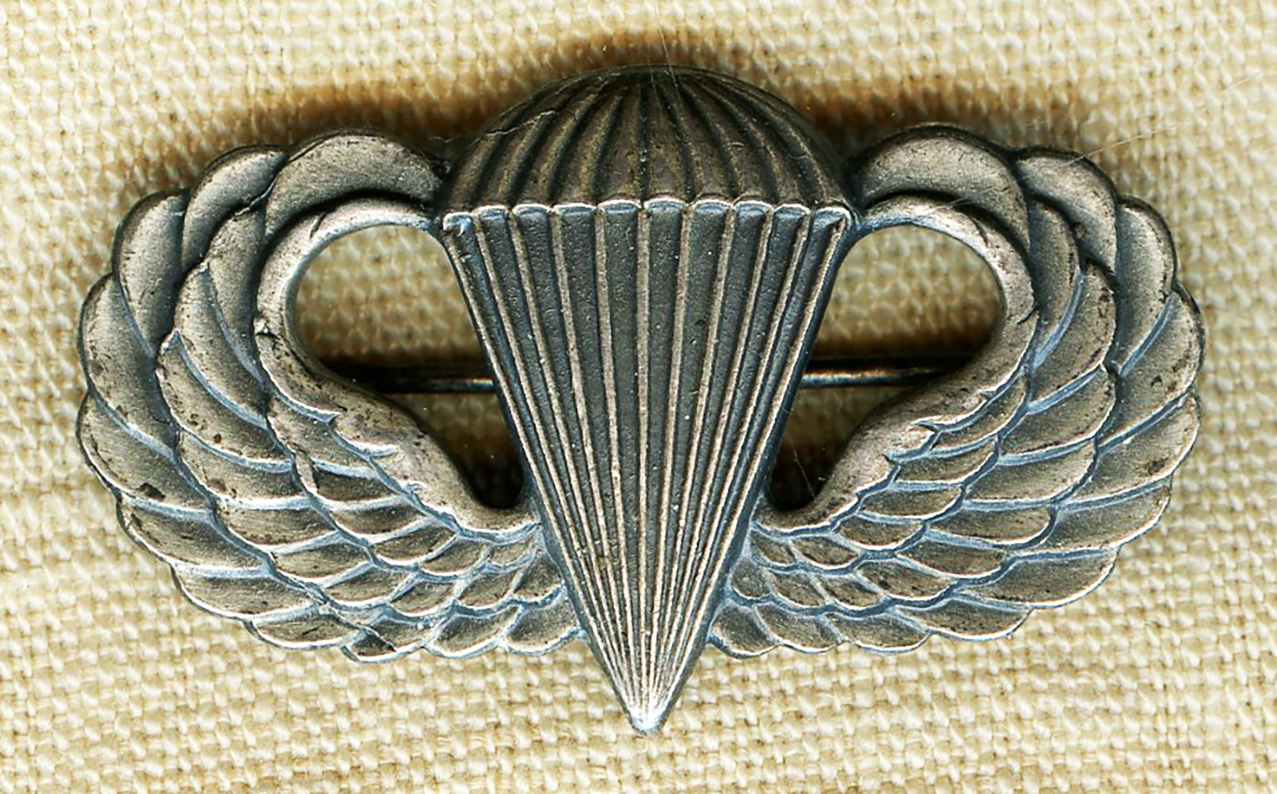 Minty WWII US Army Pratrooper Badge Early Flat Badge in Sterling Silver ...