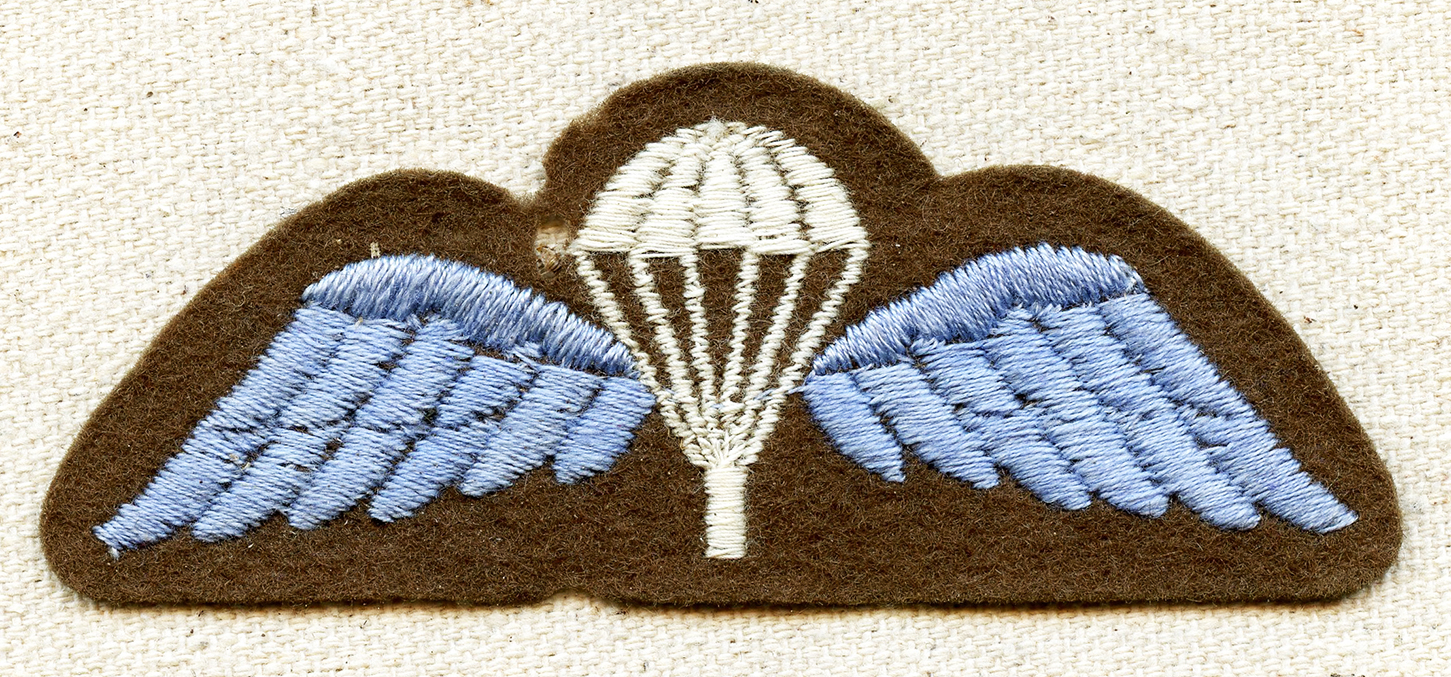 ONE Fine Condition WWII British Paratrooper Badge From an UNCUT BUNDLE ...