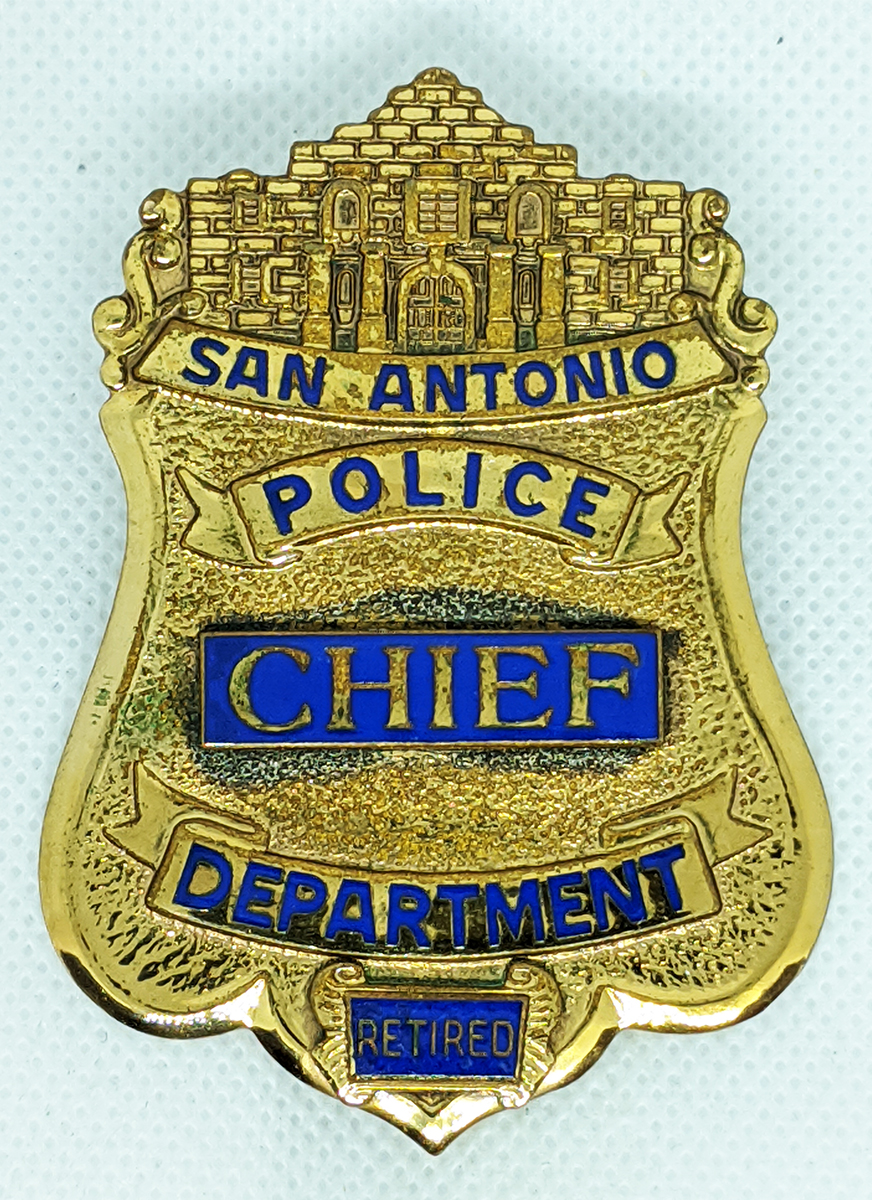 1980-s-90-s-san-antonio-police-chief-retired-wallet-badge-by-sun