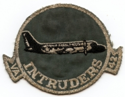 Odd Early 1960s USN VA-42 (Attack Sq 42)  "Intruders" Jacket Patch Showing TC4C Plane