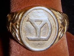 14K Gold WWI US Army 104th Infantry Regiment 26th Division Yankee Division Ring